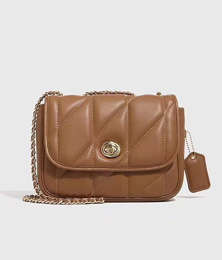 The LA Quilted Chain Bag