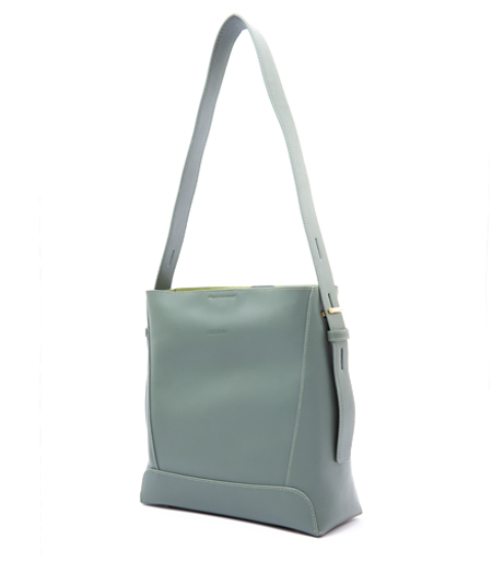 The LA Minimalist Shoulder Bag